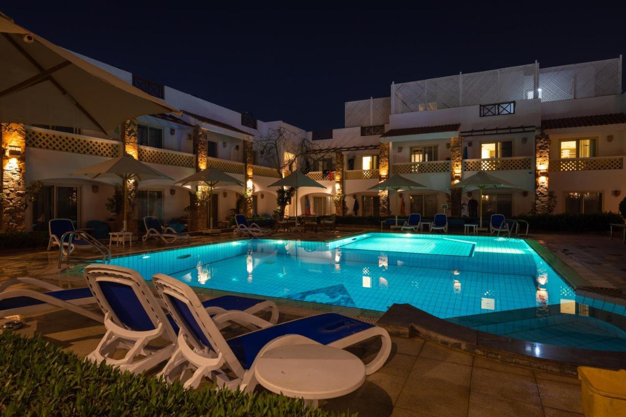 Camel Dive Club & Hotel - Boutique Hotel シャルム・エル・シェイク エクステリア 写真